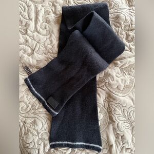 Coach Black 💯 Merino Wool Scarf